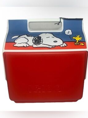 Peanuts Snoopy Red Doghouse 9 Can 7 Qt Igloo Playmate Cooler NWT